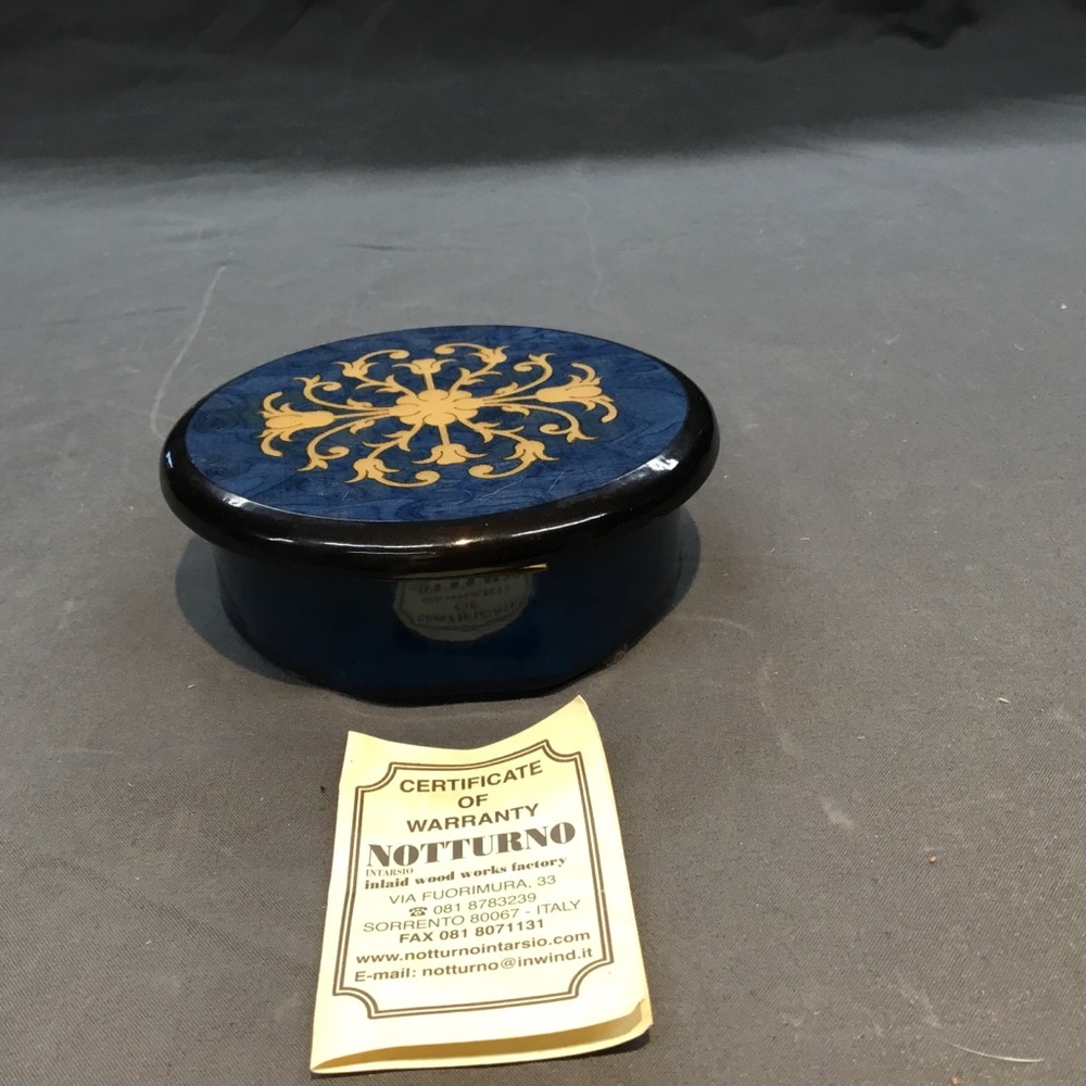 Notturno Intarsio Inlaid Wood Trinket/Keepsake Box - Picture 4 of 7